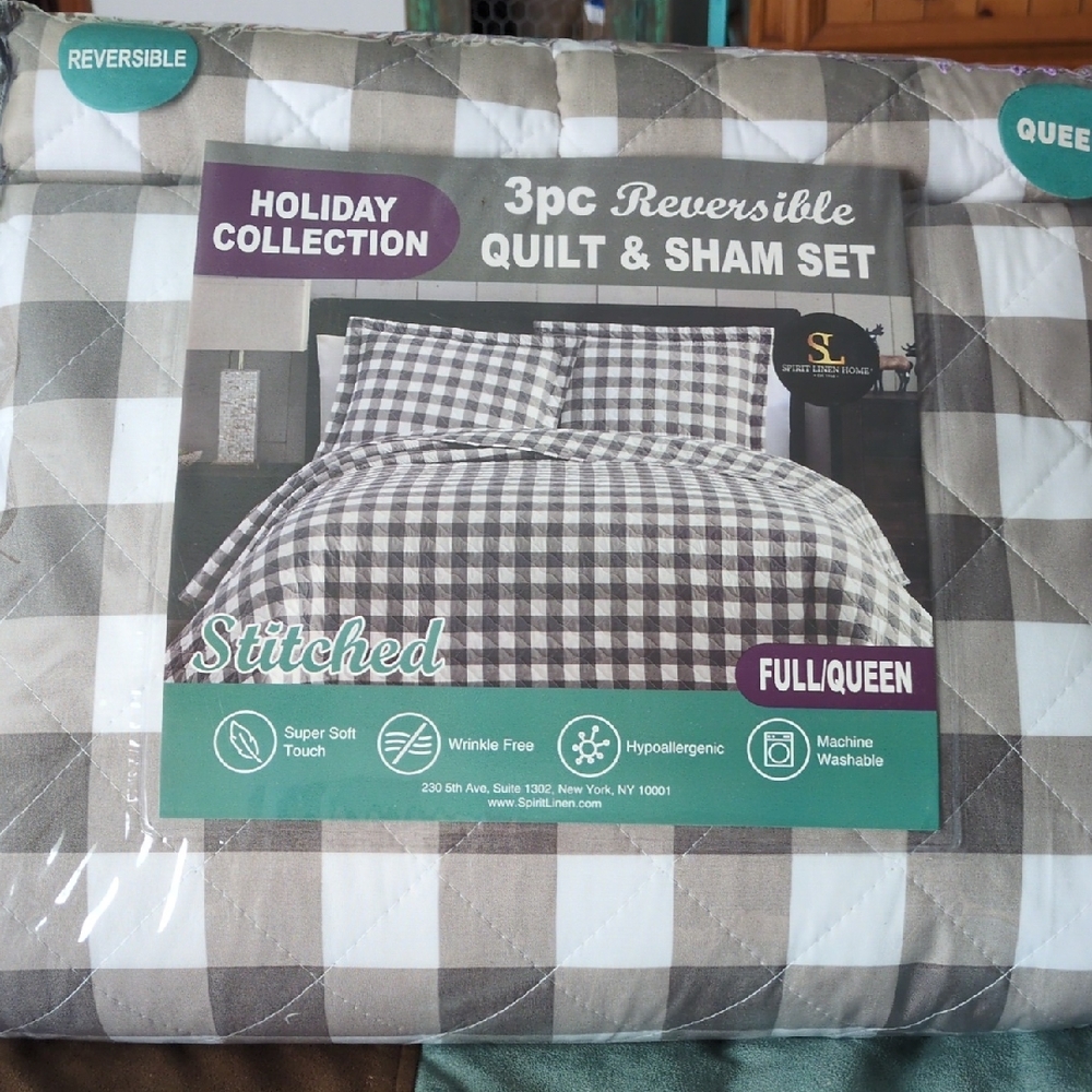 Gray Gingham Reversible Quilt & Sham Set
